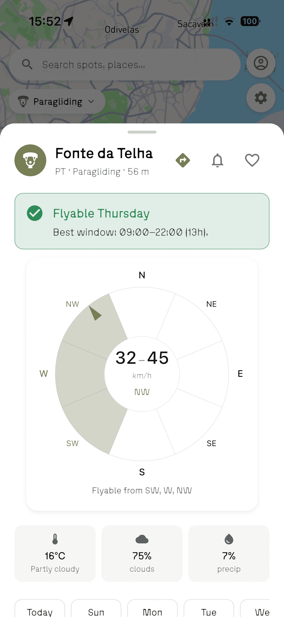 Spot detail screen for Fonte da Telha showing wind direction compass and forecast